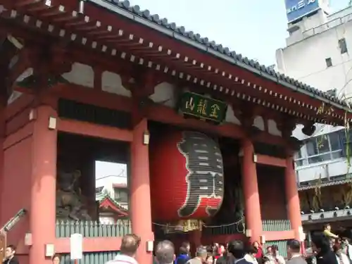 浅草寺の山門