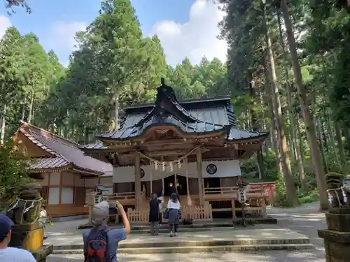 御岩神社の本殿・本堂