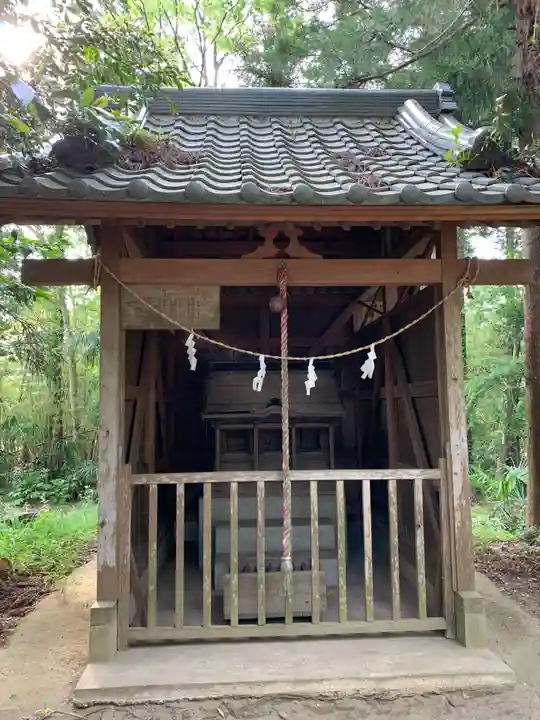 諏訪神社の末社・摂社