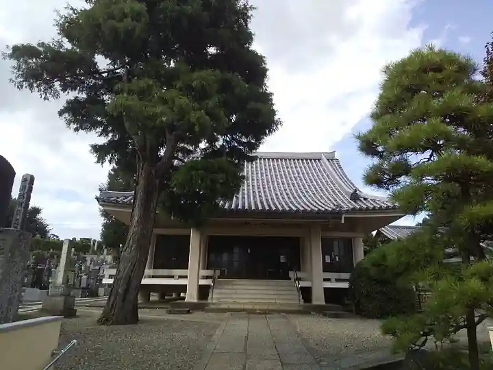 薬王寺の本殿・本堂
