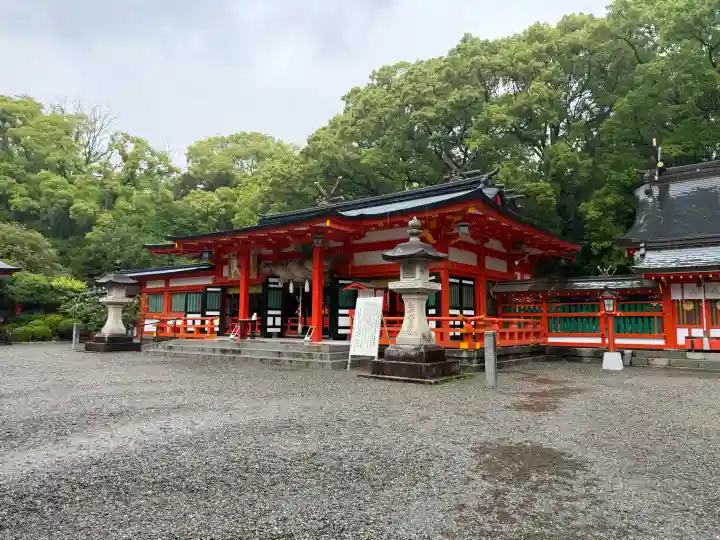 熊野速玉大社の{uncategorized: "未分類", other: "その他", undefined: "問題あり", building: "その他建物", grave: "お墓", sacred_gate: "鳥居", guardian: "狛犬", statue: "像", buddha: "仏像", history: "歴史", nature: "自然", garden: "庭園", animal: "動物", pagoda: "塔", temizu: "手水舎", mountain_gate: "山門・神門", sanctuary: "本殿・本堂", subordinate: "末社・摂社", art: "芸術", scenery: "景色", jizo: "地蔵", ema: "絵馬", goshuin: "御朱印", omikuji: "おみくじ", items: "授与品その他", amulet: "お守り", goshuincho: "御朱印帳", eats: "食事", festival: "お祭り", votive_dance: "神楽", shichigosan: "七五三参", wedding: "結婚式", experience: "体験その他", initially: "初詣", around: "周辺", anti_infection: "感染症対策"}