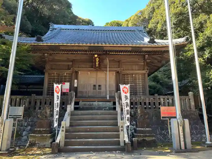 久麻久神社の本殿