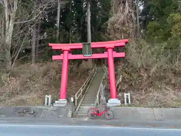 赤堂稲荷大明神 の{uncategorized: "未分類", other: "その他", undefined: "問題あり", building: "その他建物", grave: "お墓", sacred_gate: "鳥居", guardian: "狛犬", statue: "像", buddha: "仏像", history: "歴史", nature: "自然", garden: "庭園", animal: "動物", pagoda: "塔", temizu: "手水舎", mountain_gate: "山門・神門", sanctuary: "本殿・本堂", subordinate: "末社・摂社", art: "芸術", scenery: "景色", jizo: "地蔵", ema: "絵馬", goshuin: "御朱印", omikuji: "おみくじ", items: "授与品その他", amulet: "お守り", goshuincho: "御朱印帳", eats: "食事", festival: "お祭り", votive_dance: "神楽", shichigosan: "七五三参", wedding: "結婚式", experience: "体験その他", initially: "初詣", around: "周辺", anti_infection: "感染症対策"}