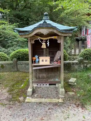 西山興隆寺の末社