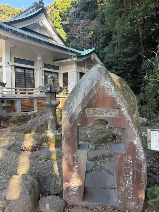 貴船神社の{uncategorized: "未分類", other: "その他", undefined: "問題あり", building: "その他建物", grave: "お墓", sacred_gate: "鳥居", guardian: "狛犬", statue: "像", buddha: "仏像", history: "歴史", nature: "自然", garden: "庭園", animal: "動物", pagoda: "塔", temizu: "手水舎", mountain_gate: "山門・神門", sanctuary: "本殿・本堂", subordinate: "末社・摂社", art: "芸術", scenery: "景色", jizo: "地蔵", ema: "絵馬", goshuin: "御朱印", omikuji: "おみくじ", items: "授与品その他", amulet: "お守り", goshuincho: "御朱印帳", eats: "食事", festival: "お祭り", votive_dance: "神楽", shichigosan: "七五三参", wedding: "結婚式", experience: "体験その他", initially: "初詣", around: "周辺", anti_infection: "感染症対策"}