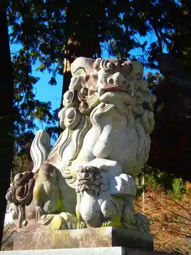 鳩ヶ嶺八幡宮の狛犬