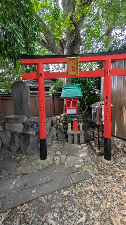 武信稲荷神社の末社・摂社