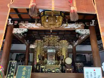 八坂寺の本殿・本堂