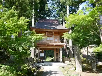 関興寺の山門・神門