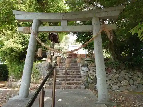 若磯神社の鳥居