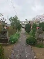 尾曳稲荷神社の建物その他