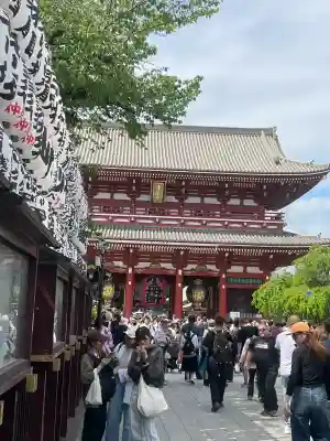 浅草寺の山門・神門