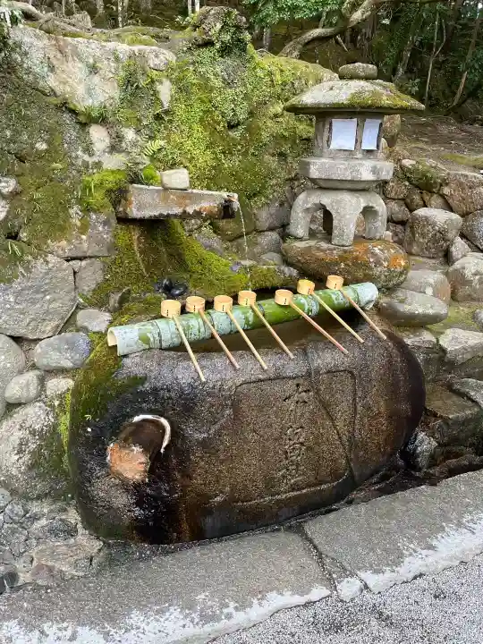 石上神宮の{uncategorized: "未分類", other: "その他", undefined: "問題あり", building: "その他建物", grave: "お墓", sacred_gate: "鳥居", guardian: "狛犬", statue: "像", buddha: "仏像", history: "歴史", nature: "自然", garden: "庭園", animal: "動物", pagoda: "塔", temizu: "手水舎", mountain_gate: "山門・神門", sanctuary: "本殿・本堂", subordinate: "末社・摂社", art: "芸術", scenery: "景色", jizo: "地蔵", ema: "絵馬", goshuin: "御朱印", omikuji: "おみくじ", items: "授与品その他", amulet: "お守り", goshuincho: "御朱印帳", eats: "食事", festival: "お祭り", votive_dance: "神楽", shichigosan: "七五三参", wedding: "結婚式", experience: "体験その他", initially: "初詣", around: "周辺", anti_infection: "感染症対策"}