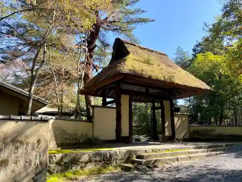 城山稲荷神社の山門・神門