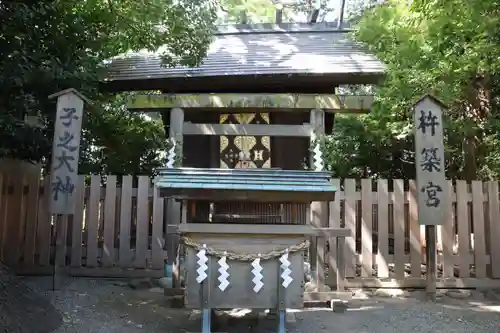 伊勢山皇大神宮の末社・摂社