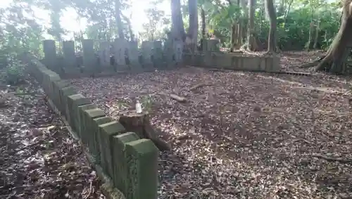 権現様（明石の百庚申）の像