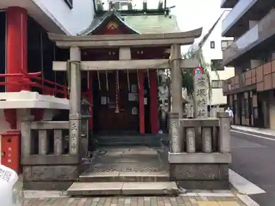 篠塚稲荷神社の鳥居