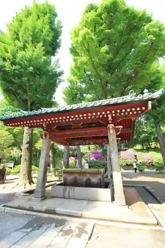根津神社の手水舎