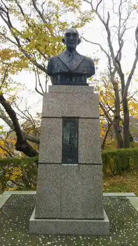 室蘭八幡宮の像