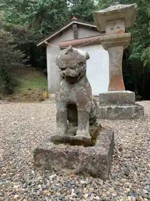 常代神社の狛犬
