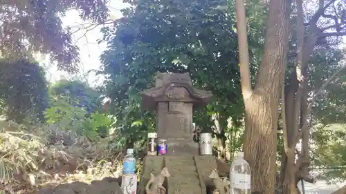 稲荷神社（さくら坂）の本殿・本堂