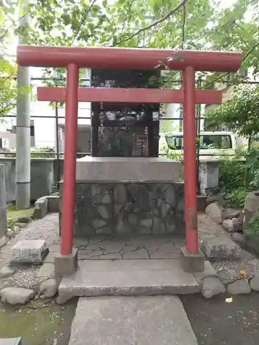 須賀神社の末社