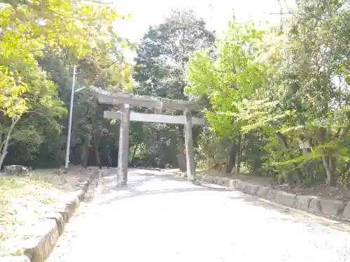 安仁神社の鳥居