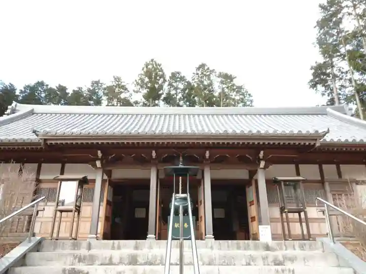 呑山観音寺の本殿・本堂