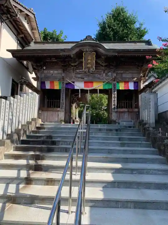 岩本寺の山門・神門