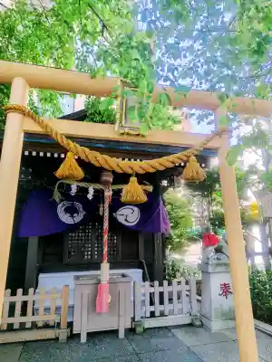 茶ノ木神社の{uncategorized: "未分類", other: "その他", undefined: "問題あり", building: "その他建物", grave: "お墓", sacred_gate: "鳥居", guardian: "狛犬", statue: "像", buddha: "仏像", history: "歴史", nature: "自然", garden: "庭園", animal: "動物", pagoda: "塔", temizu: "手水舎", mountain_gate: "山門・神門", sanctuary: "本殿・本堂", subordinate: "末社・摂社", art: "芸術", scenery: "景色", jizo: "地蔵", ema: "絵馬", goshuin: "御朱印", omikuji: "おみくじ", items: "授与品その他", amulet: "お守り", goshuincho: "御朱印帳", eats: "食事", festival: "お祭り", votive_dance: "神楽", shichigosan: "七五三参", wedding: "結婚式", experience: "体験その他", initially: "初詣", around: "周辺", anti_infection: "感染症対策"}