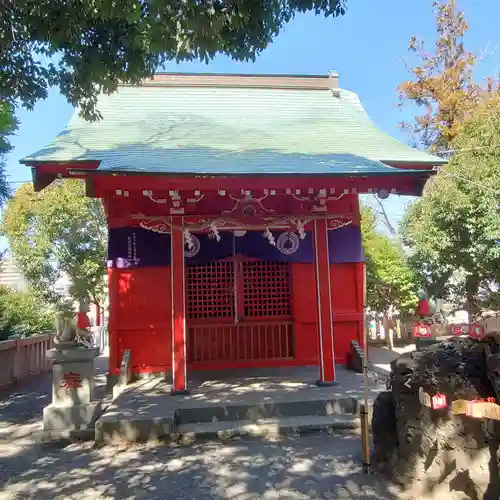 稲荷神社の本殿