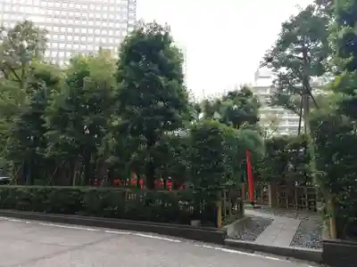 伏見稲荷大明神の庭園