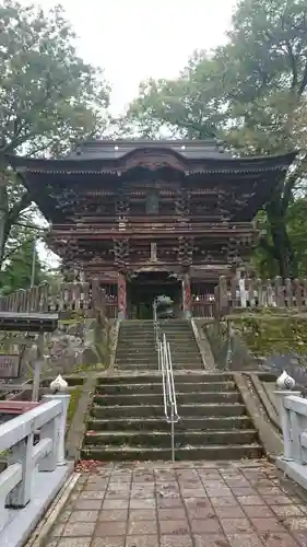 普光寺の山門