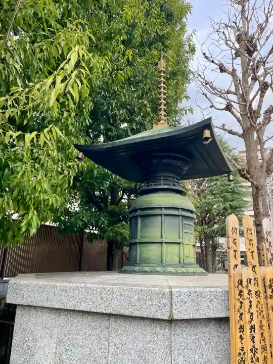東覺寺の{uncategorized: "未分類", other: "その他", undefined: "問題あり", building: "その他建物", grave: "お墓", sacred_gate: "鳥居", guardian: "狛犬", statue: "像", buddha: "仏像", history: "歴史", nature: "自然", garden: "庭園", animal: "動物", pagoda: "塔", temizu: "手水舎", mountain_gate: "山門・神門", sanctuary: "本殿・本堂", subordinate: "末社・摂社", art: "芸術", scenery: "景色", jizo: "地蔵", ema: "絵馬", goshuin: "御朱印", omikuji: "おみくじ", items: "授与品その他", amulet: "お守り", goshuincho: "御朱印帳", eats: "食事", festival: "お祭り", votive_dance: "神楽", shichigosan: "七五三参", wedding: "結婚式", experience: "体験その他", initially: "初詣", around: "周辺", anti_infection: "感染症対策"}