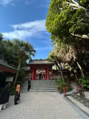 青島神社(青島神宮)の{uncategorized: "未分類", other: "その他", undefined: "問題あり", building: "その他建物", grave: "お墓", sacred_gate: "鳥居", guardian: "狛犬", statue: "像", buddha: "仏像", history: "歴史", nature: "自然", garden: "庭園", animal: "動物", pagoda: "塔", temizu: "手水舎", mountain_gate: "山門・神門", sanctuary: "本殿・本堂", subordinate: "末社・摂社", art: "芸術", scenery: "景色", jizo: "地蔵", ema: "絵馬", goshuin: "御朱印", omikuji: "おみくじ", items: "授与品その他", amulet: "お守り", goshuincho: "御朱印帳", eats: "食事", festival: "お祭り", votive_dance: "神楽", shichigosan: "七五三参", wedding: "結婚式", experience: "体験その他", initially: "初詣", around: "周辺", anti_infection: "感染症対策"}