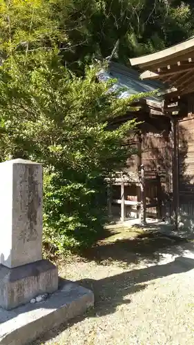 牛神社の本殿