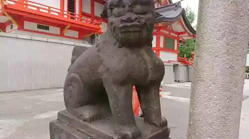 花園神社の狛犬