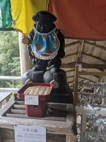 日龍峯寺(高澤観音)(美濃清水)の像