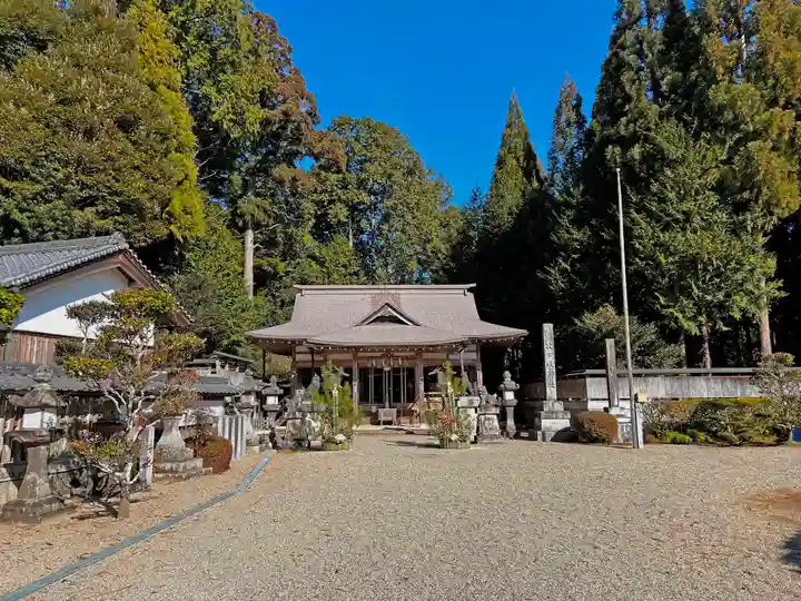 比々岐神社の本殿・本堂