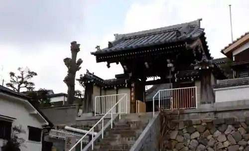 明泉寺の山門