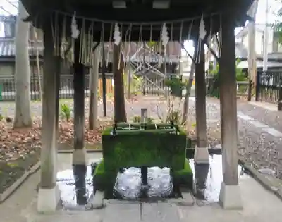 調神社の手水舎