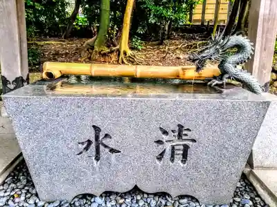 東海市熊野神社の手水舎