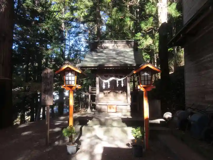 荒浜神社(新倉富士浅間神社境内社)(山梨県)