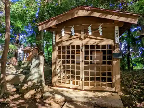 畑子安神社の末社