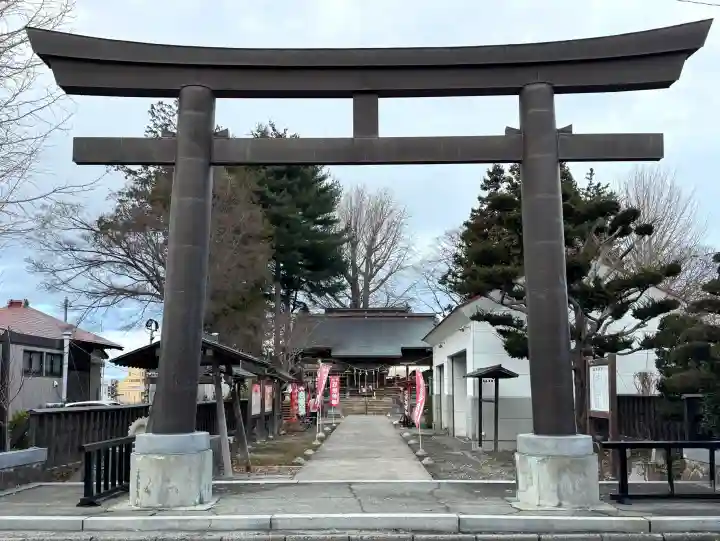 法霊山龗神社の{uncategorized: "未分類", other: "その他", undefined: "問題あり", building: "その他建物", grave: "お墓", sacred_gate: "鳥居", guardian: "狛犬", statue: "像", buddha: "仏像", history: "歴史", nature: "自然", garden: "庭園", animal: "動物", pagoda: "塔", temizu: "手水舎", mountain_gate: "山門・神門", sanctuary: "本殿・本堂", subordinate: "末社・摂社", art: "芸術", scenery: "景色", jizo: "地蔵", ema: "絵馬", goshuin: "御朱印", omikuji: "おみくじ", items: "授与品その他", amulet: "お守り", goshuincho: "御朱印帳", eats: "食事", festival: "お祭り", votive_dance: "神楽", shichigosan: "七五三参", wedding: "結婚式", experience: "体験その他", initially: "初詣", around: "周辺", anti_infection: "感染症対策"}