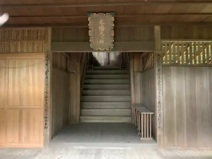 木幡神社の本殿・本堂