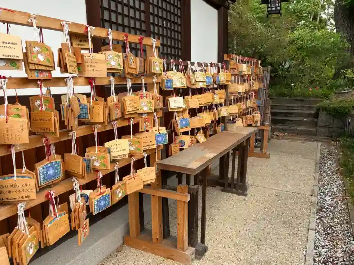 水堂須佐男神社の{uncategorized: "未分類", other: "その他", undefined: "問題あり", building: "その他建物", grave: "お墓", sacred_gate: "鳥居", guardian: "狛犬", statue: "像", buddha: "仏像", history: "歴史", nature: "自然", garden: "庭園", animal: "動物", pagoda: "塔", temizu: "手水舎", mountain_gate: "山門・神門", sanctuary: "本殿・本堂", subordinate: "末社・摂社", art: "芸術", scenery: "景色", jizo: "地蔵", ema: "絵馬", goshuin: "御朱印", omikuji: "おみくじ", items: "授与品その他", amulet: "お守り", goshuincho: "御朱印帳", eats: "食事", festival: "お祭り", votive_dance: "神楽", shichigosan: "七五三参", wedding: "結婚式", experience: "体験その他", initially: "初詣", around: "周辺", anti_infection: "感染症対策"}