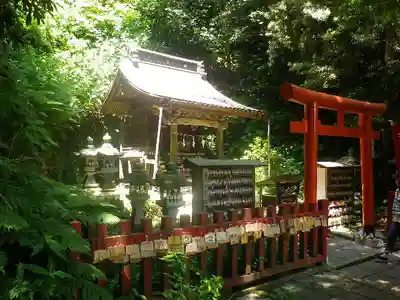佐助稲荷神社の末社・摂社