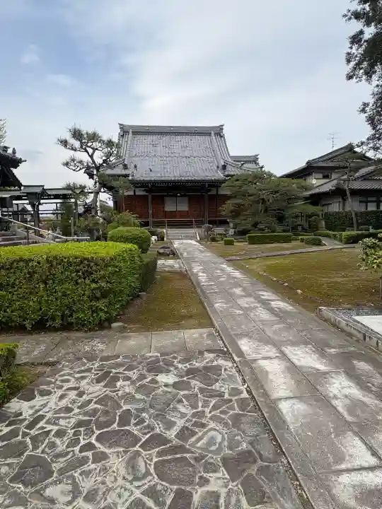 観音院の{uncategorized: "未分類", other: "その他", undefined: "問題あり", building: "その他建物", grave: "お墓", sacred_gate: "鳥居", guardian: "狛犬", statue: "像", buddha: "仏像", history: "歴史", nature: "自然", garden: "庭園", animal: "動物", pagoda: "塔", temizu: "手水舎", mountain_gate: "山門・神門", sanctuary: "本殿・本堂", subordinate: "末社・摂社", art: "芸術", scenery: "景色", jizo: "地蔵", ema: "絵馬", goshuin: "御朱印", omikuji: "おみくじ", items: "授与品その他", amulet: "お守り", goshuincho: "御朱印帳", eats: "食事", festival: "お祭り", votive_dance: "神楽", shichigosan: "七五三参", wedding: "結婚式", experience: "体験その他", initially: "初詣", around: "周辺", anti_infection: "感染症対策"}
