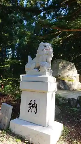 八海神社の狛犬